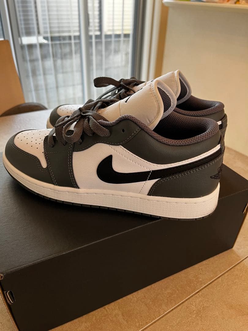 【み 】Nike Air Jordan 1 Low ホワイト/グレー