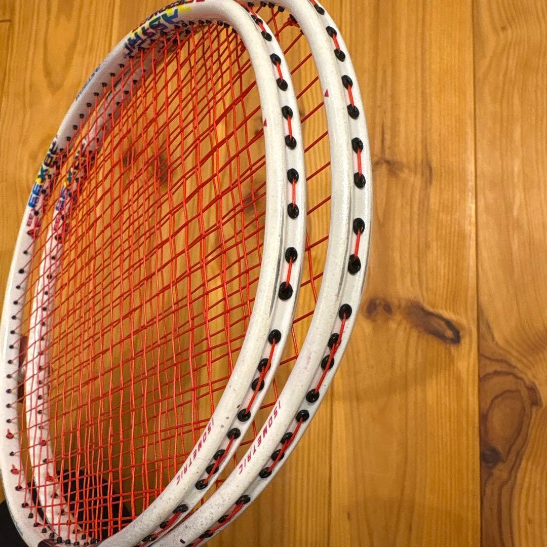 YONEX ASTROX 33 バドミントンラケット 2本セット