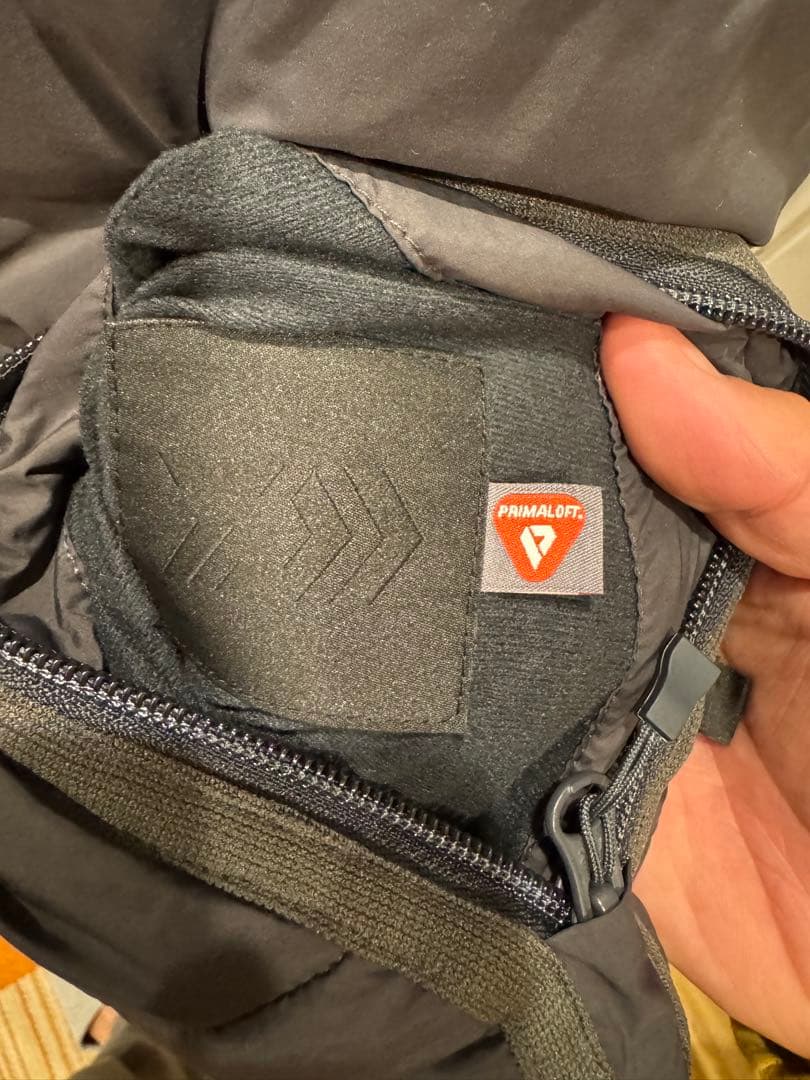 ダイワピア39 REVERSIBLE CLIMBERS PUFF VEST