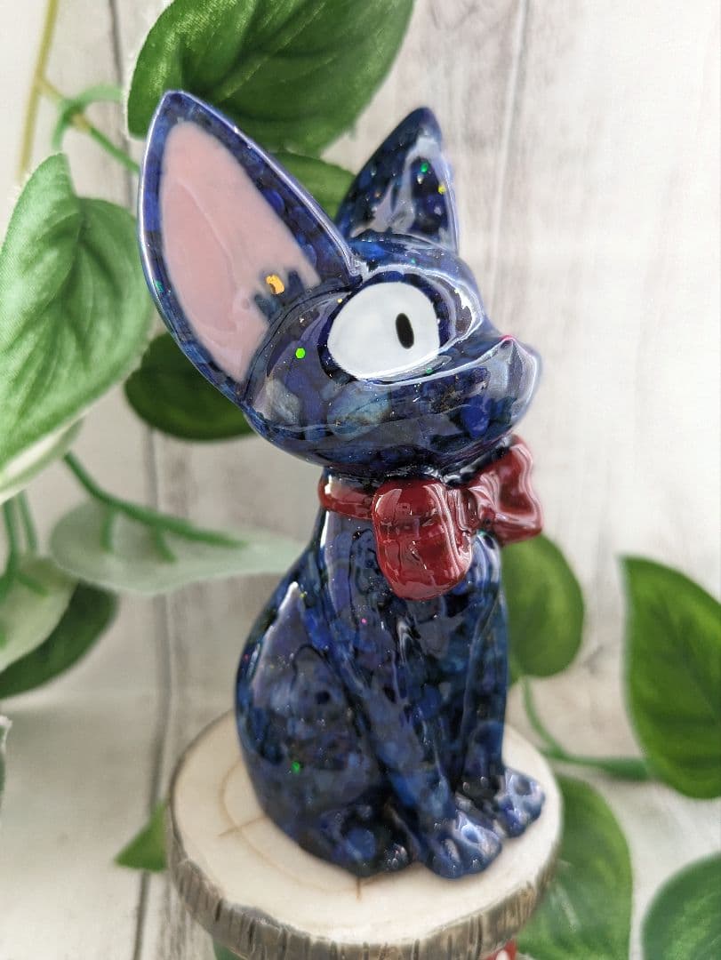 【睦月】ラピスラズリの蝶ネクタイねこちゃん形オルゴナイト☆他２点