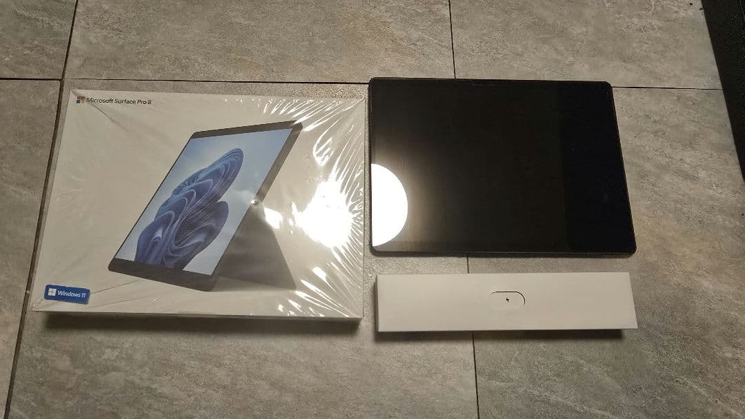 Windowsタブレット本体 Microsoft Surface Pro 8 8gb 256gb