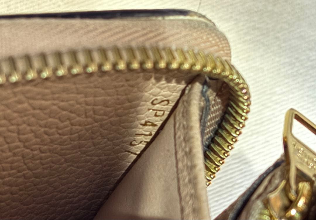 LOUIS VUITTONモノグラムアンプラントジッピーウォレット長財布 保存袋