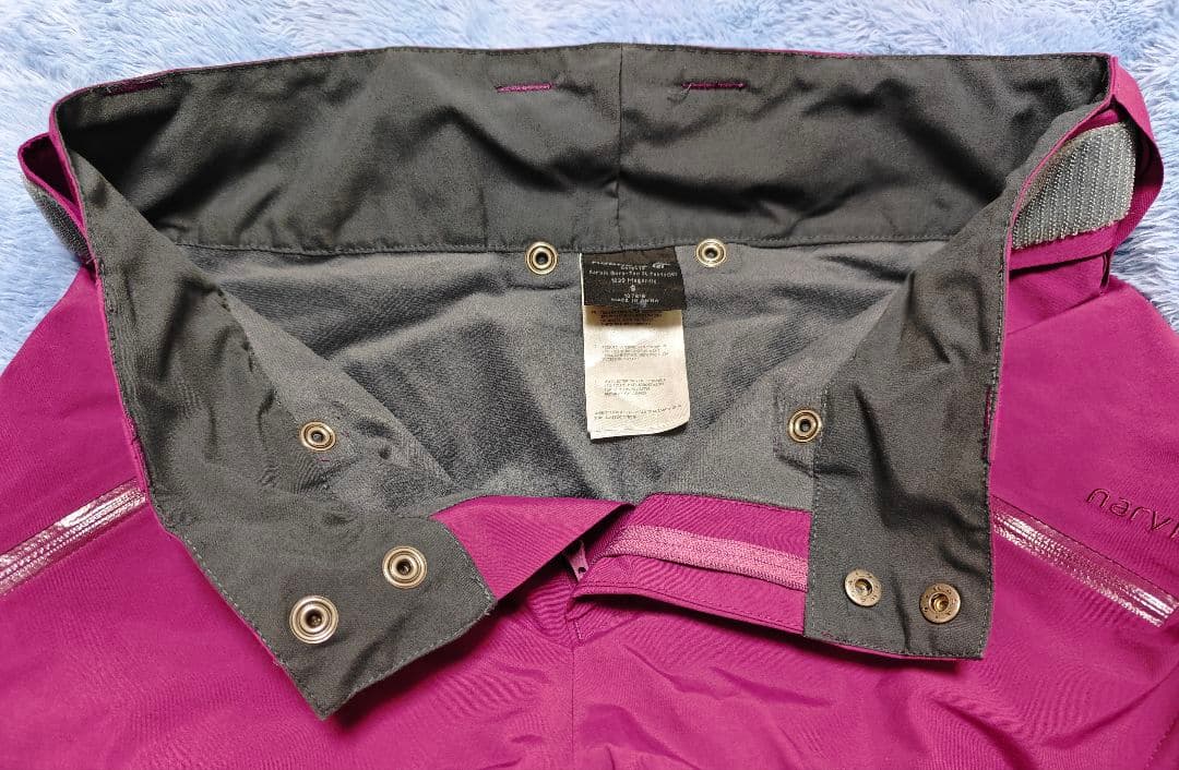 NORRØNA GORE-TEX スノーウエアジャケットとパンツのセット