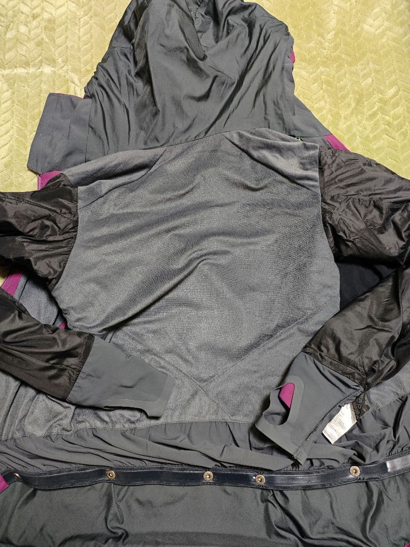 NORRØNA GORE-TEX スノーウエアジャケットとパンツのセット