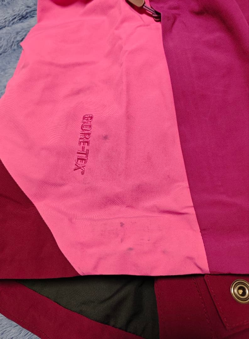 NORRØNA GORE-TEX スノーウエアジャケットとパンツのセット