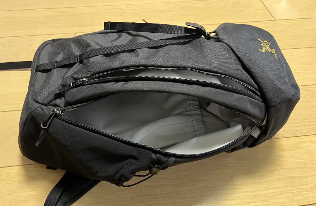 【ARC'TERYX】 アークテリクス マンティス20 黒　廃盤品