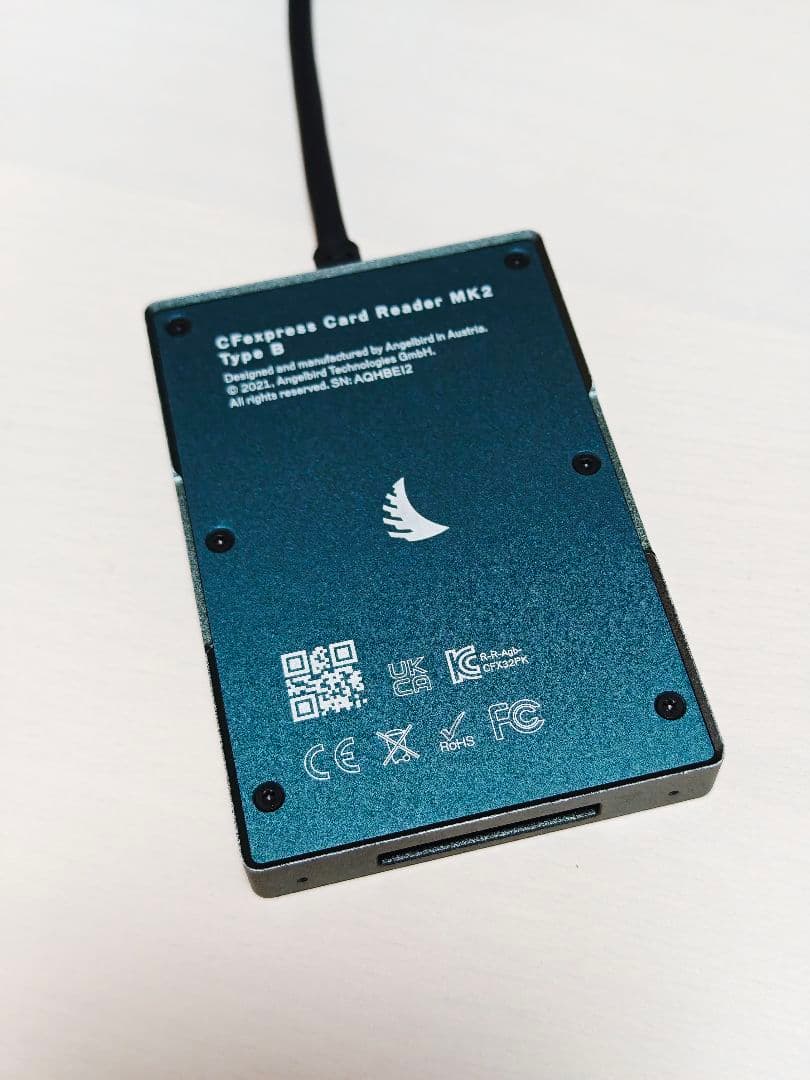 その他 Angelbird AV PRO SE 512GB + Card Reader