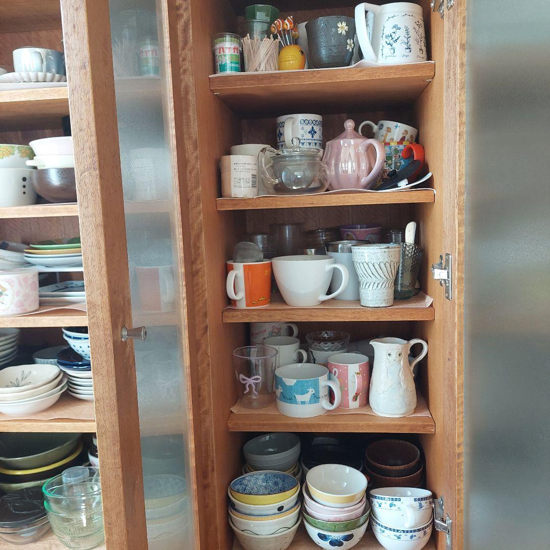 美品 幅115 高級 天然木 食器棚 トレー付き