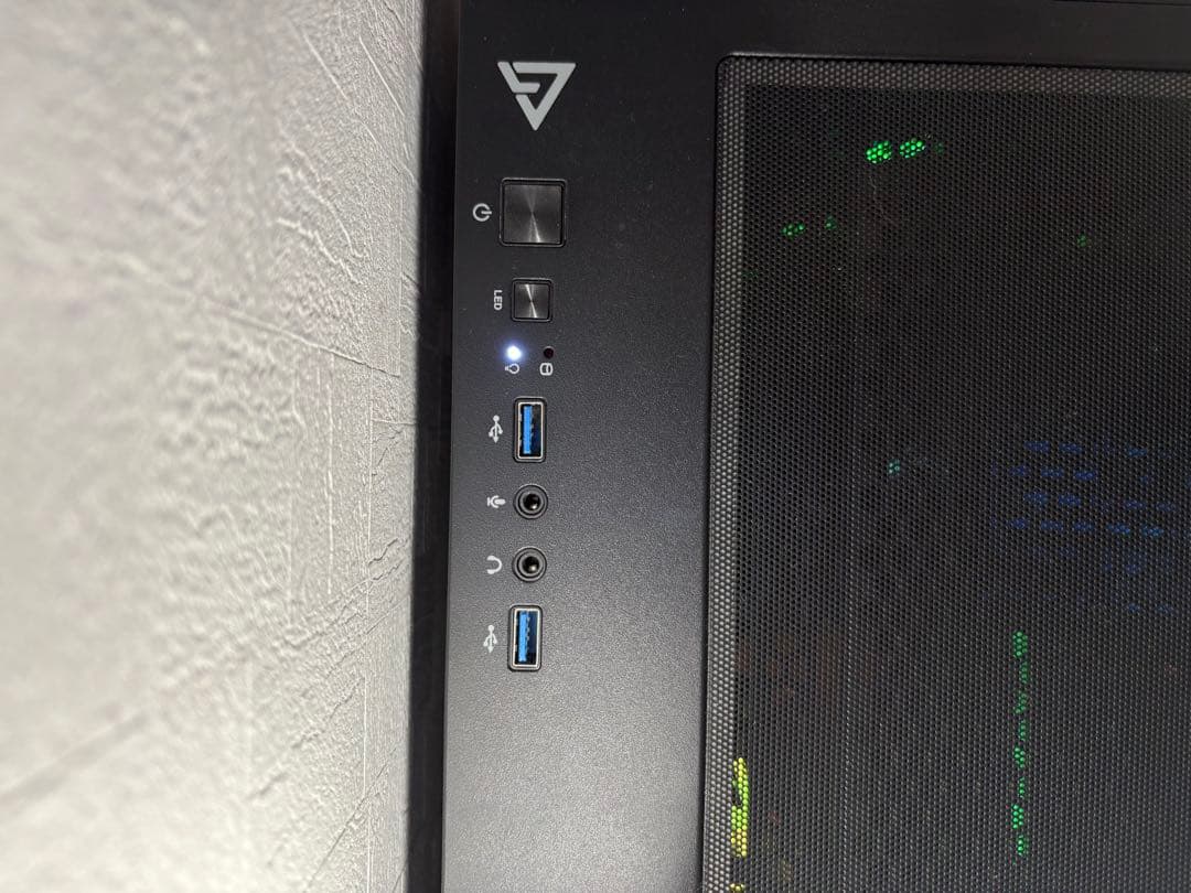 ゲーミングPCフルセット（Windows11、144Hzモニター、SSD1tb）