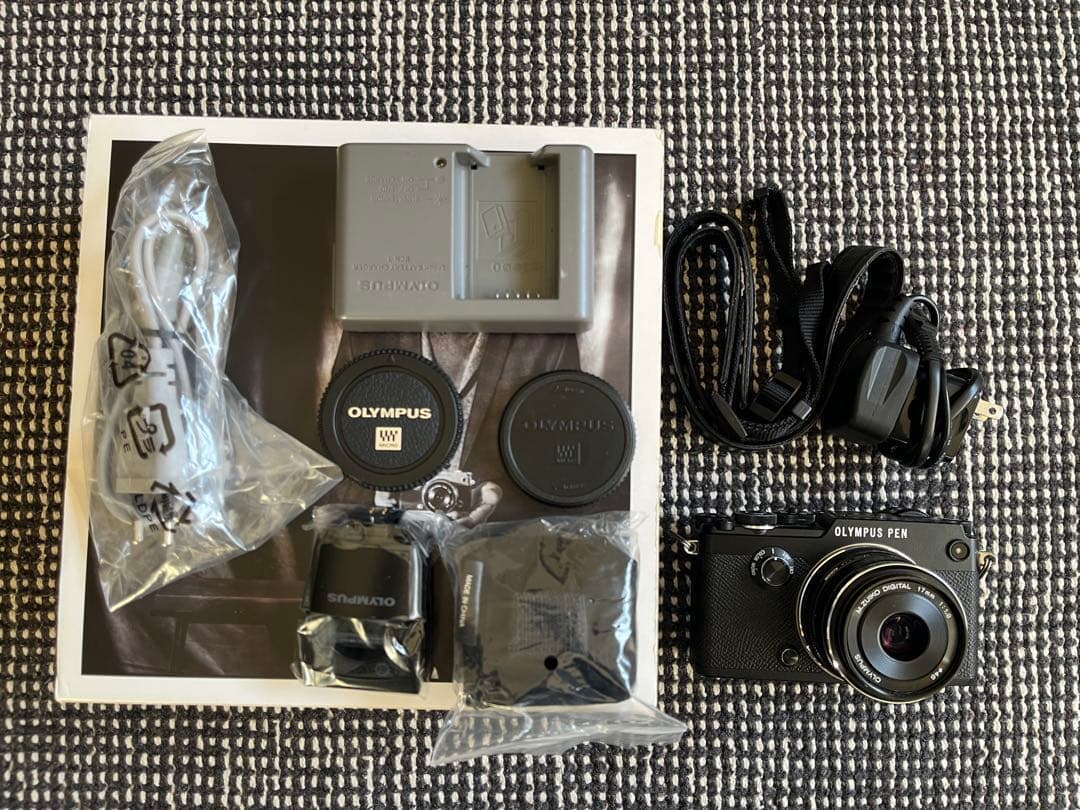 ミラーレス一眼カメラ　オリンパス PEN-F　olympus pen レンズ