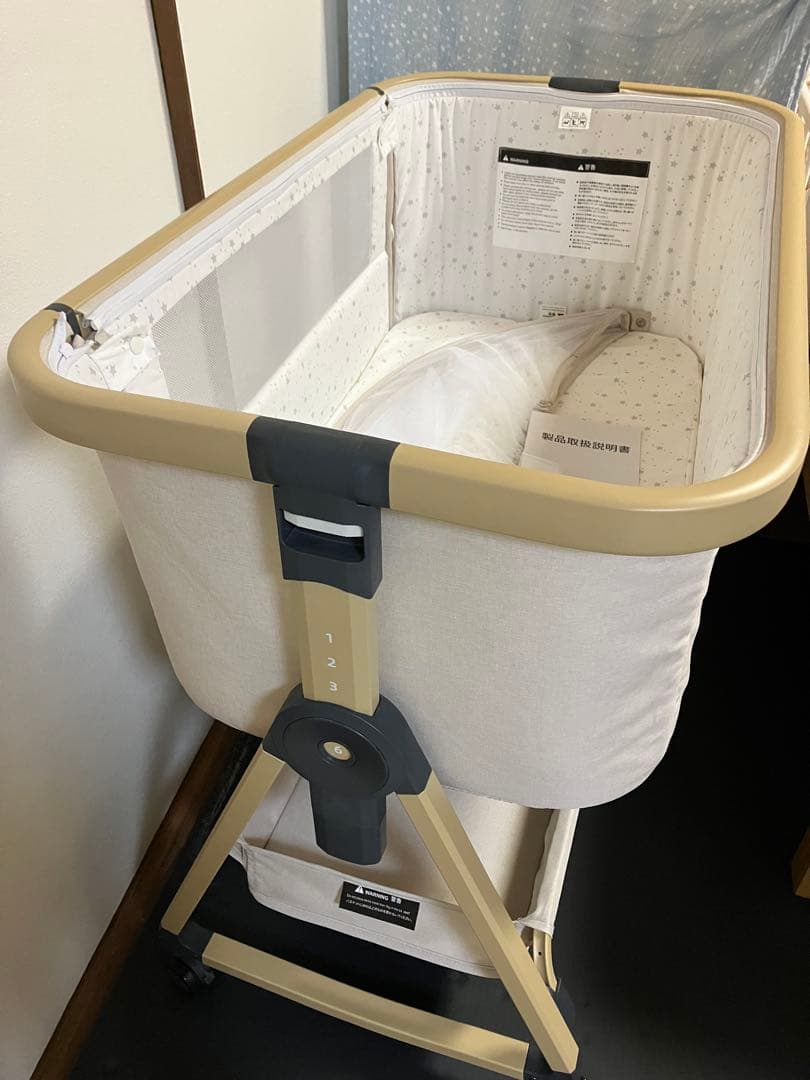 【美品・付属品完備】2025最新型モデル　HZDMJ ベビーベッド　ベージュ