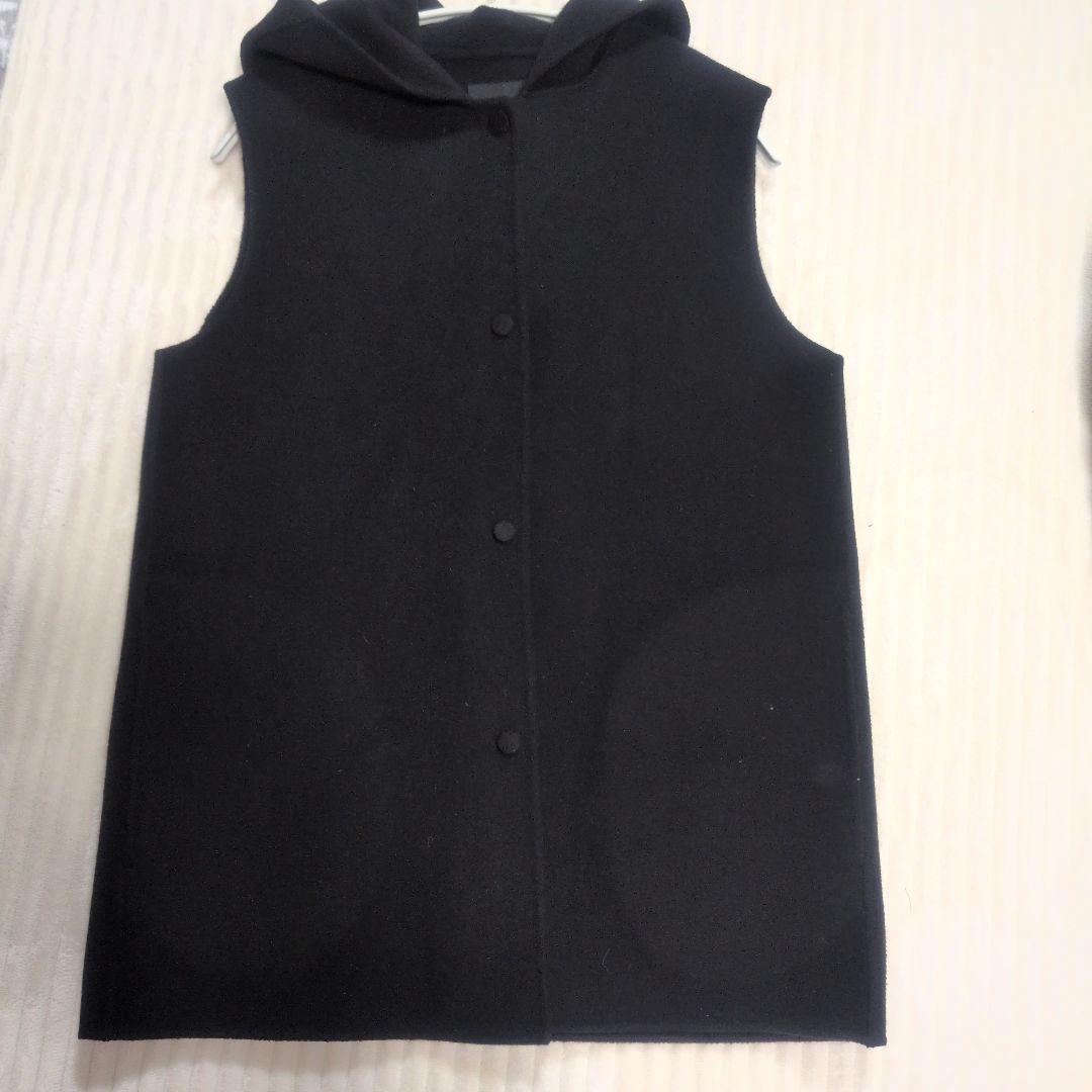 Theory フード付きブラックベスト S　黒