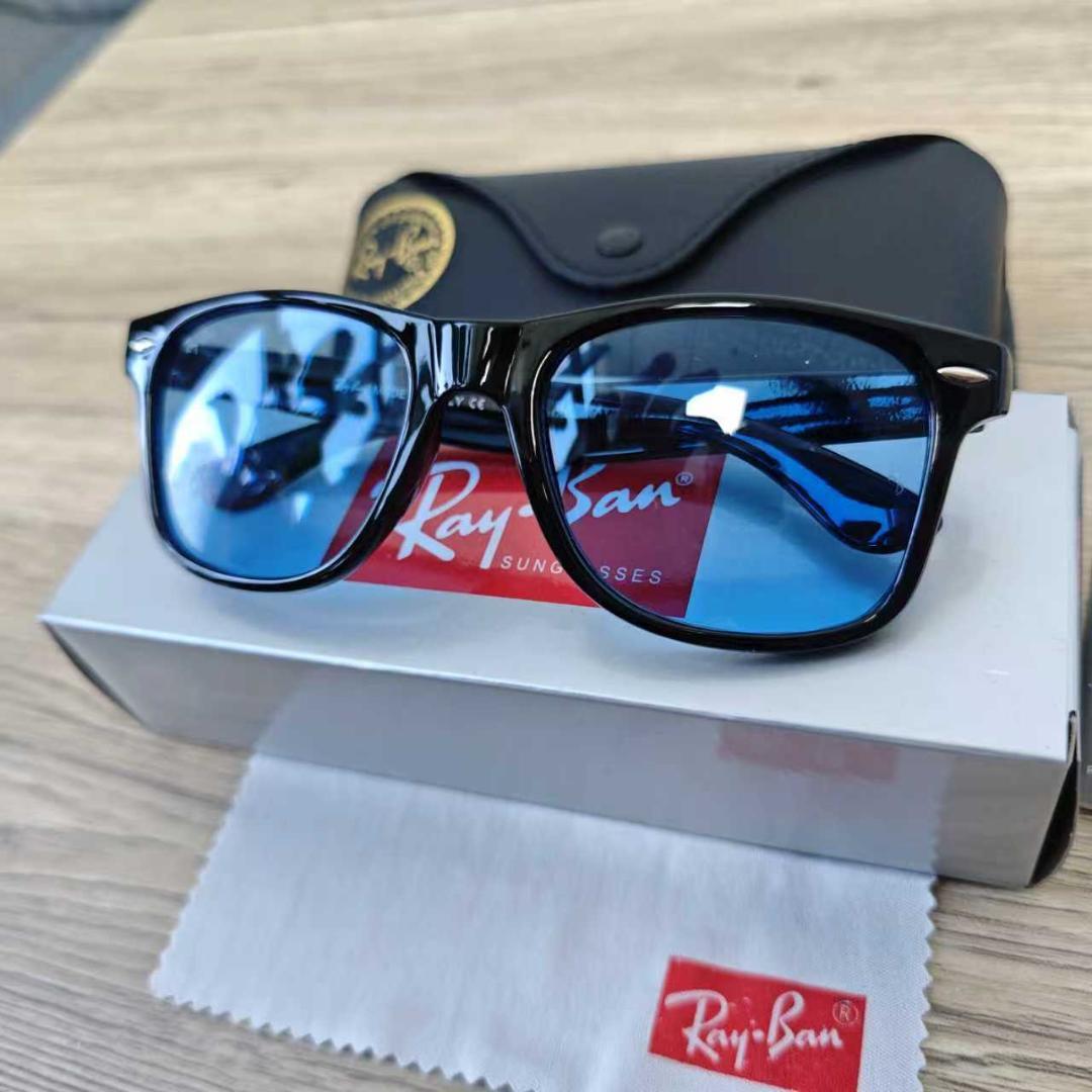 Ray-Ban サングラス 青いレンズ 黒フレーム*2