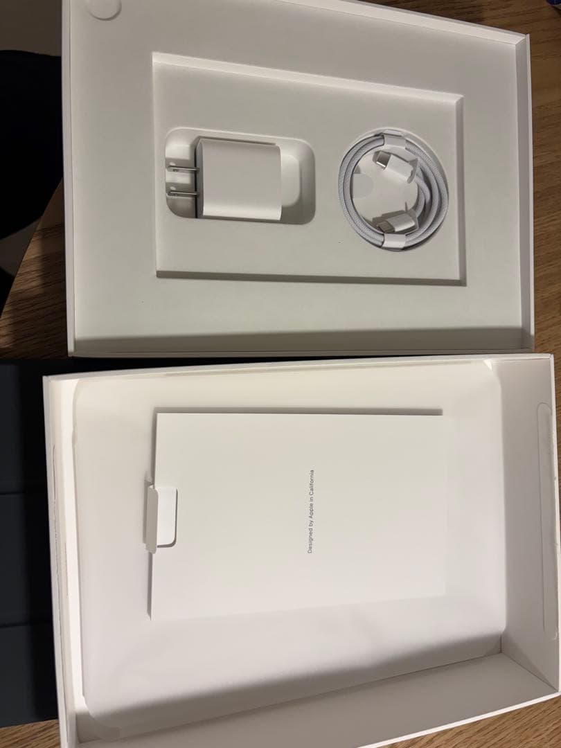 美品iPad(A16)Wi-Fi 128GB シルバー ケースセット