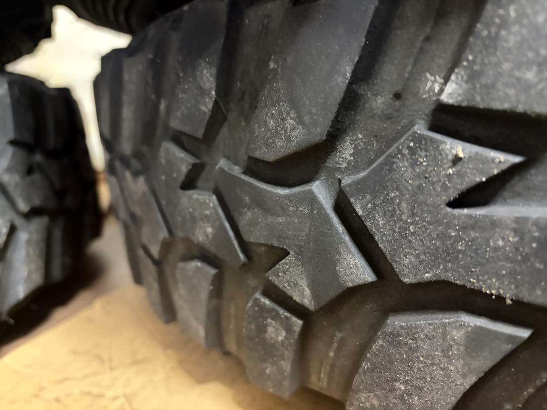 ダンロップ7.00MT2。16インチ ホワイト7スポークタイヤホイールセット