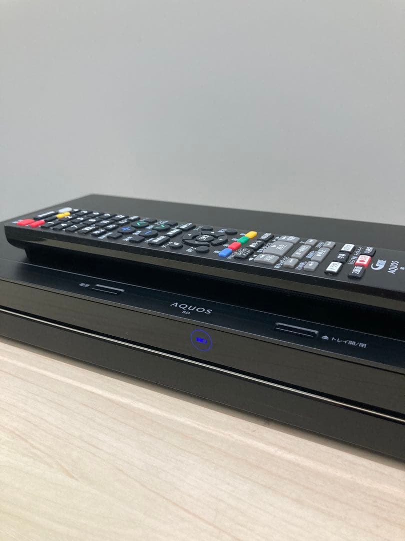 めっちゃ綺麗　1TB シャープ　AQUOS ブルーレイ　BD-NW 1000