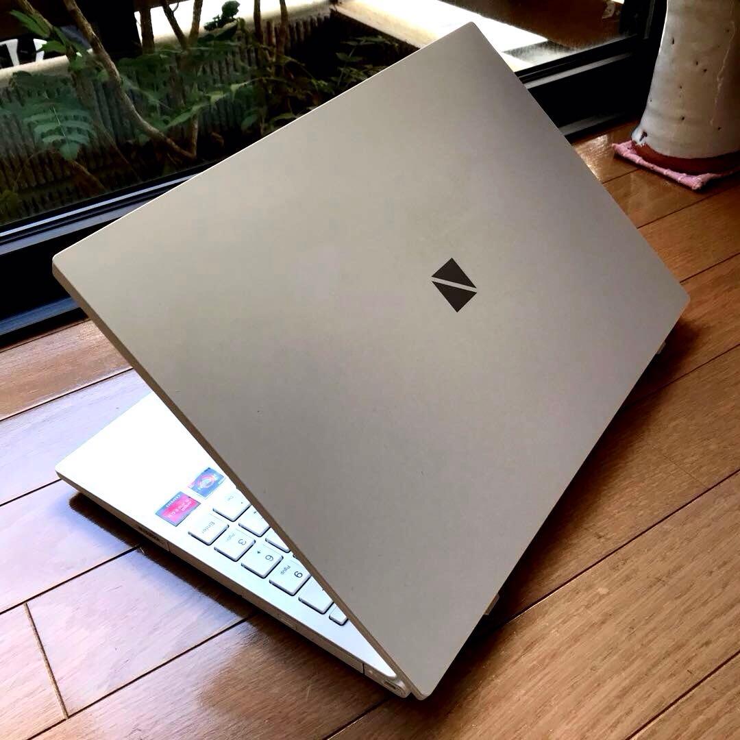 美品 LaVie N1535AKW(新品M.2 NVMe SSD512GB)