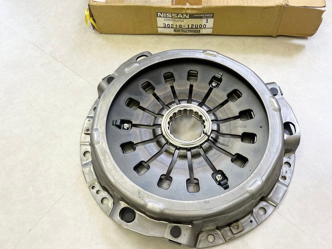 BNR32 スカイラインGTR 純正新品クラッチカバー　30210-12U00