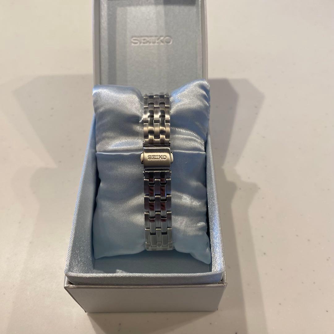 SEIKO 腕時計 ソーラー電波時計 シルバー SSDY031