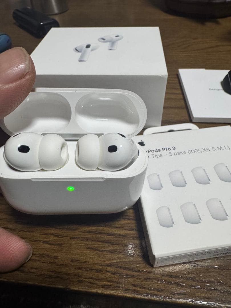AirPods Pro 3 本体 Apple純正イヤーチップ未開封付き