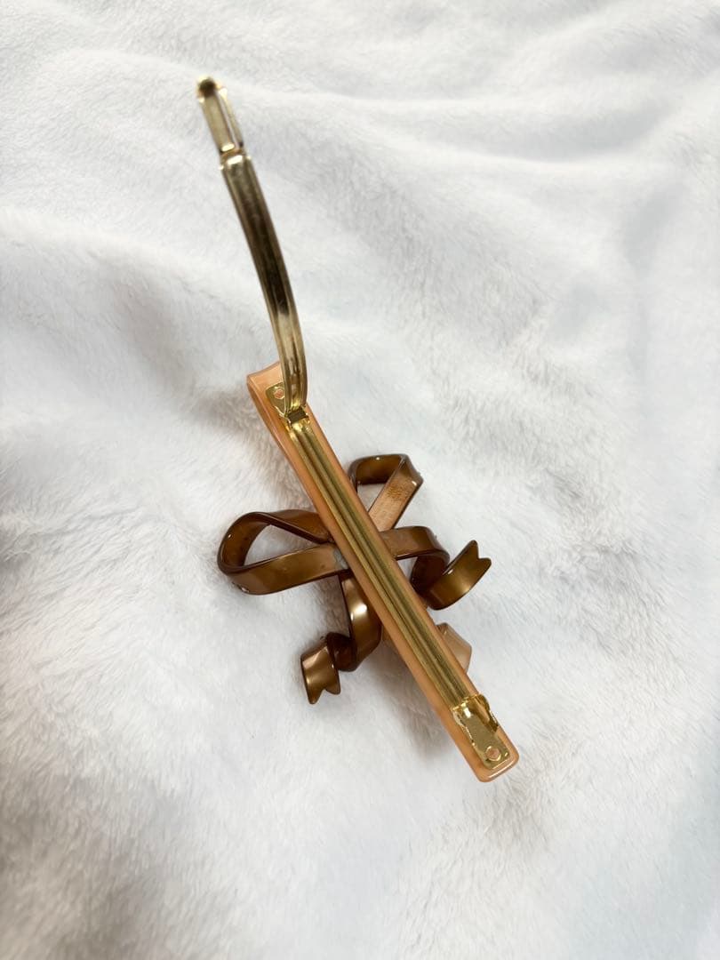 ALEXANDRE DE PARISストーン付きベージュリボンクリップ