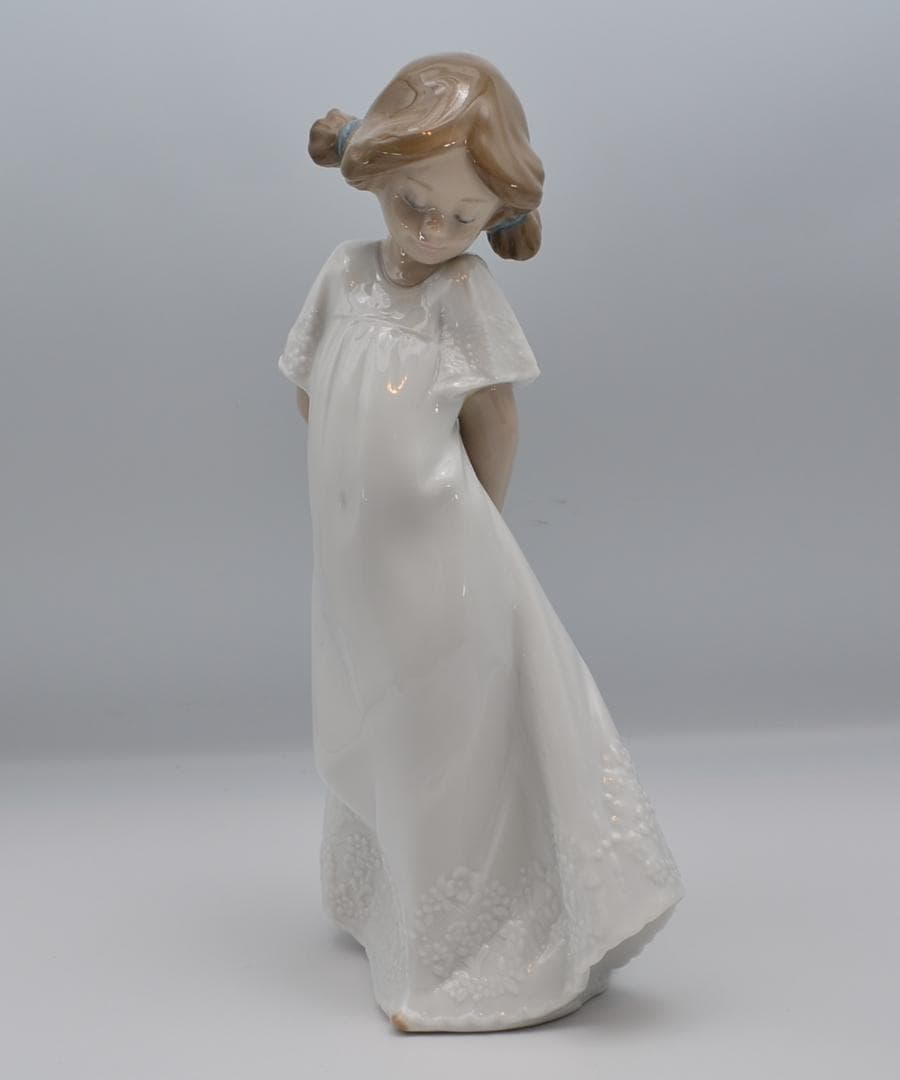 恥ずかしがり／なんてかわいい　NAO（リヤドロ）　２体セット　ご成約済み