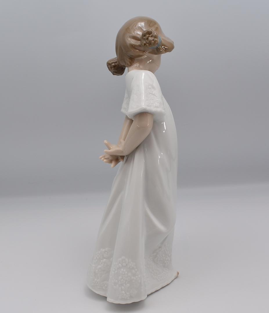 恥ずかしがり／なんてかわいい　NAO（リヤドロ）　２体セット　ご成約済み