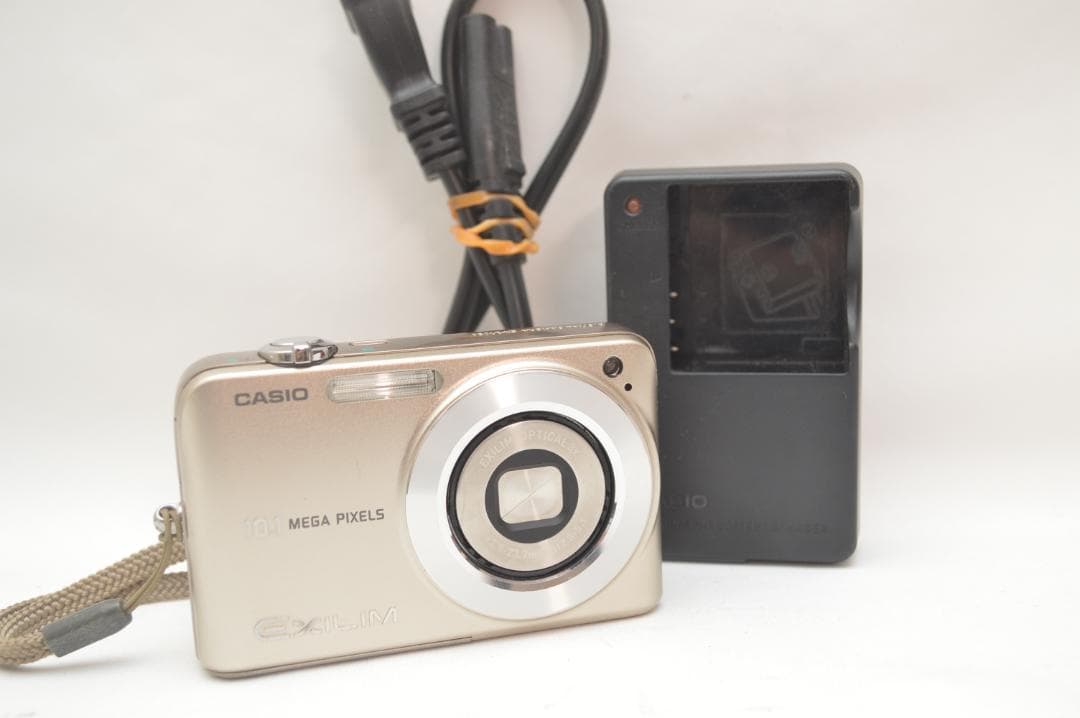 ✨美品✨ Casio EXLIM EX-Z1050