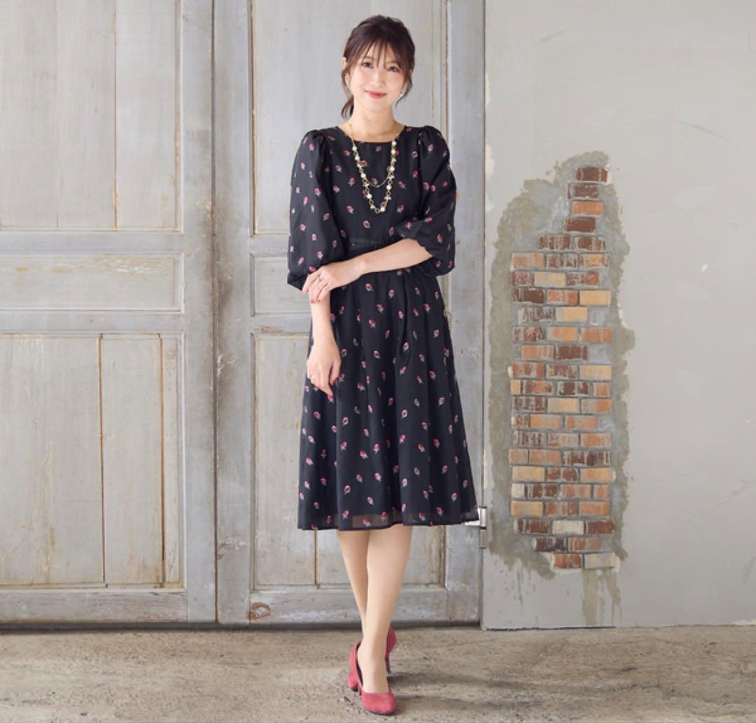 ローズティアラ【美シルエット】つぼみ刺繍ワンピース　ブラック42