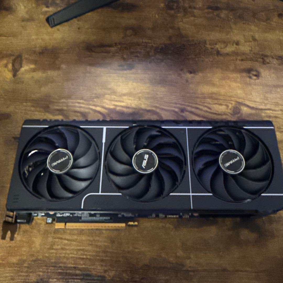 グラフィックボード・グラボ・ビデオカード ASUS Prime Radeon RX 9070 XT 16GB OC