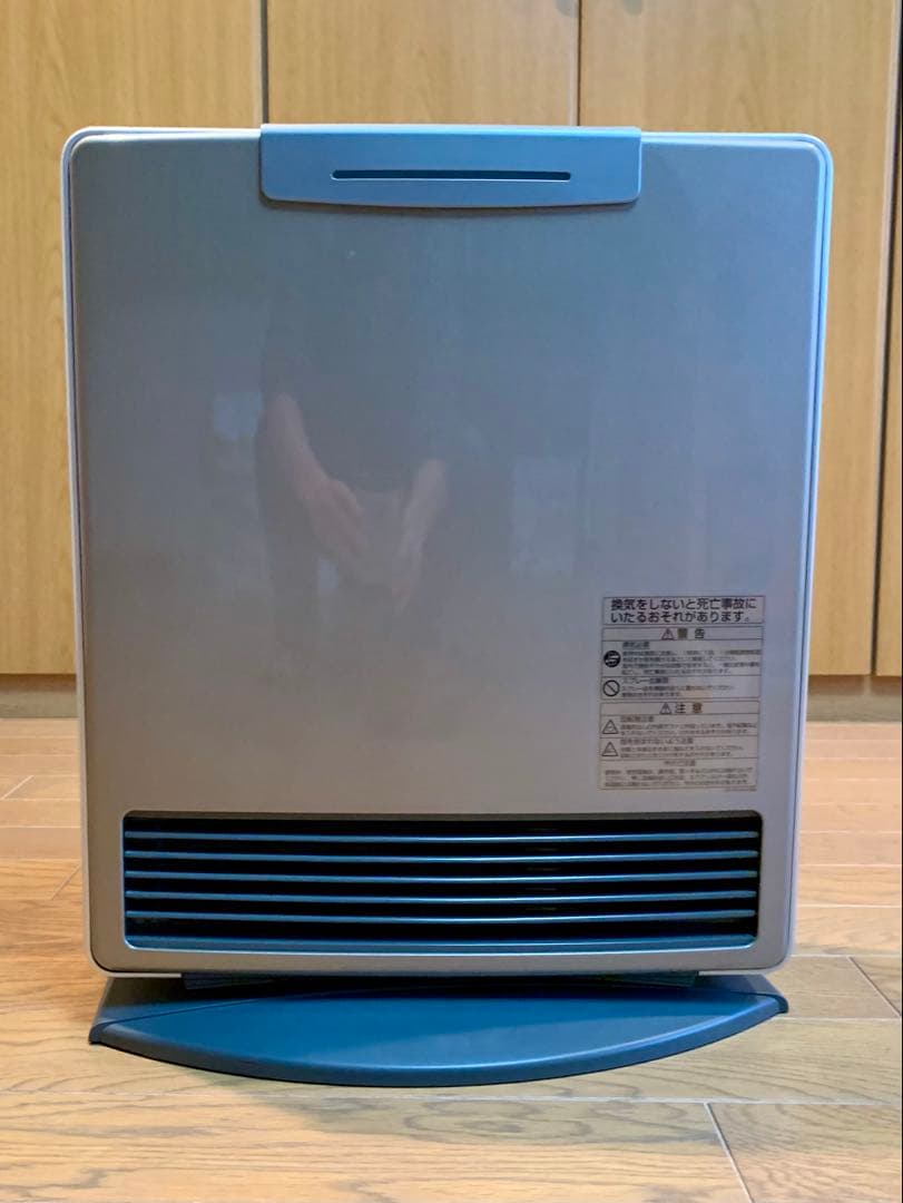 超美品 ガスファンヒーター 11畳〜15畳 除菌イオンによる空気浄化機能付き