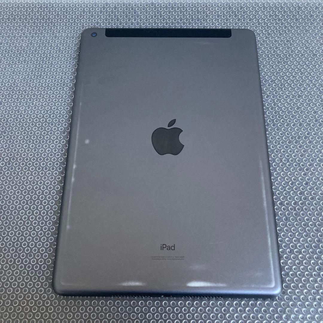 3778【早い者勝ち】電池良好☆iPad8 第8世代 32GB SIMフリー☆