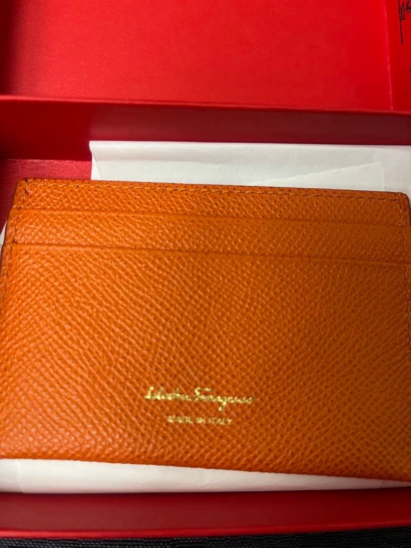 Salvatore Ferragamo 名刺入れ オレンジ