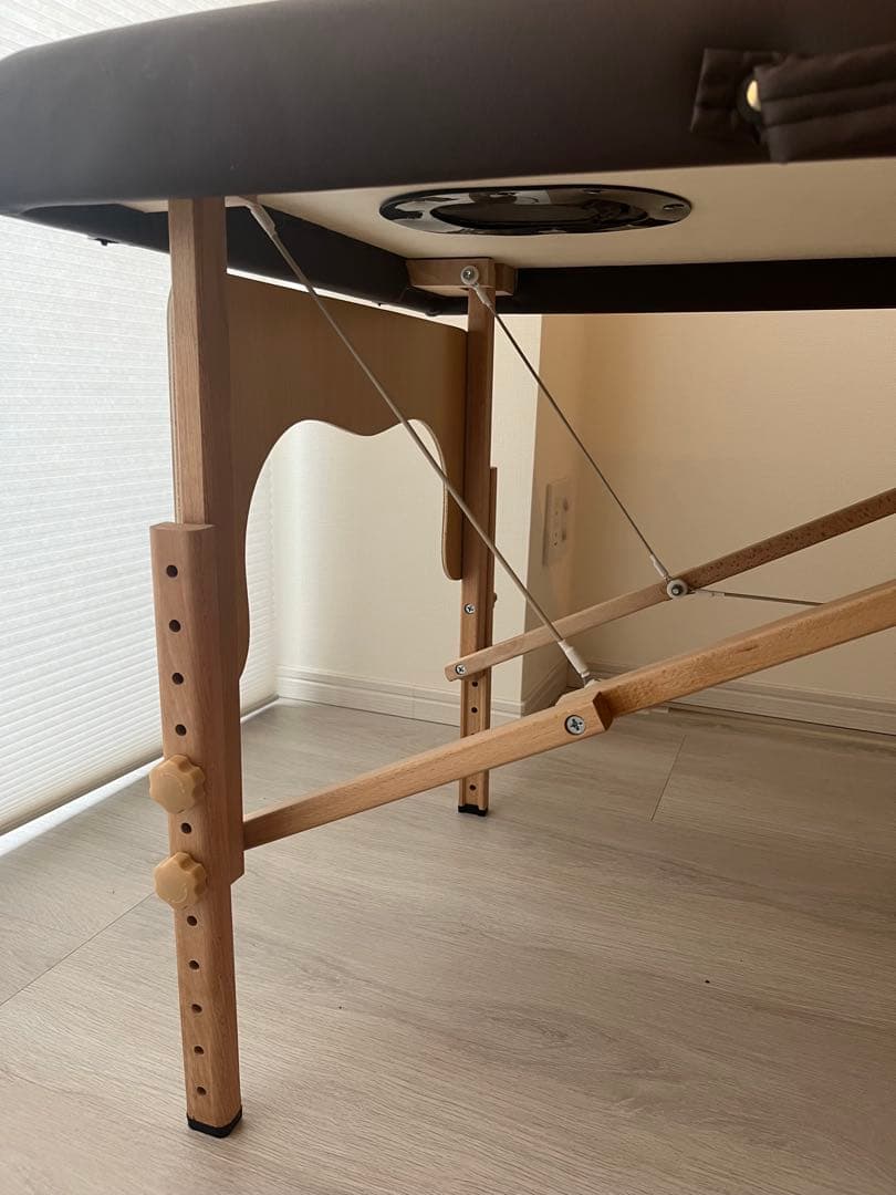 【美品】折りたたみ施術ベッド （キャリーバッグ付）（ダークブラウン）