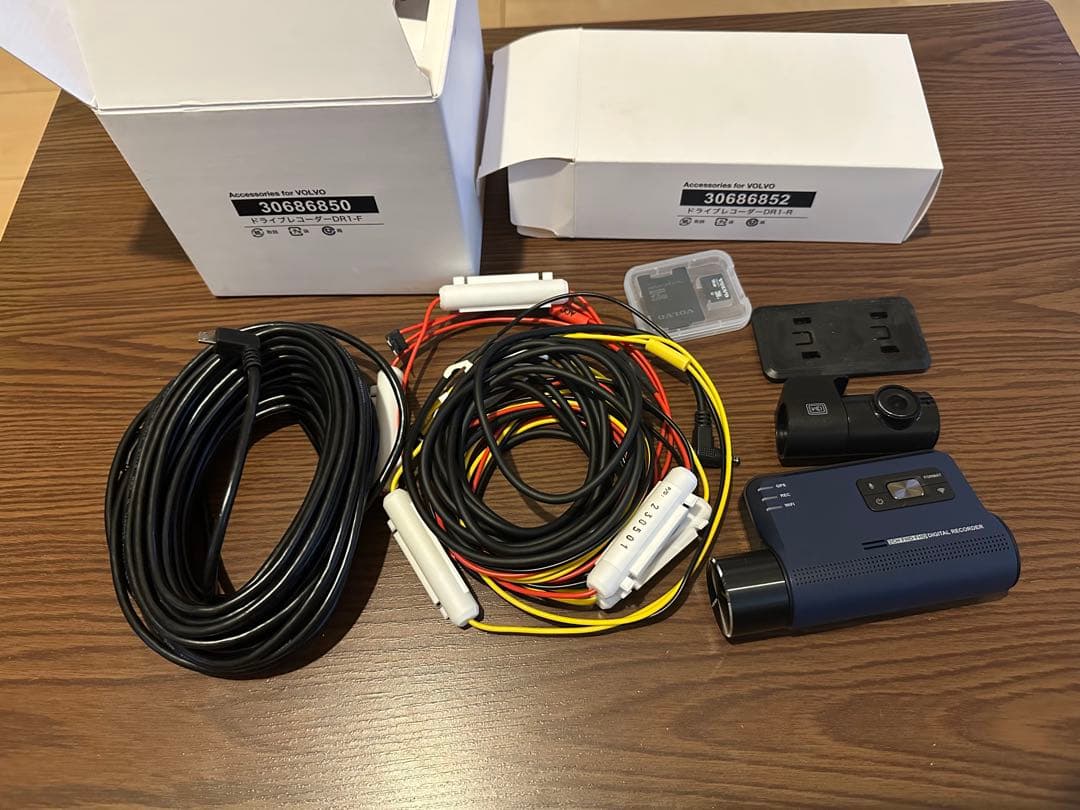 VOLVO純正ドライブレコーダー(DR1-F.R)