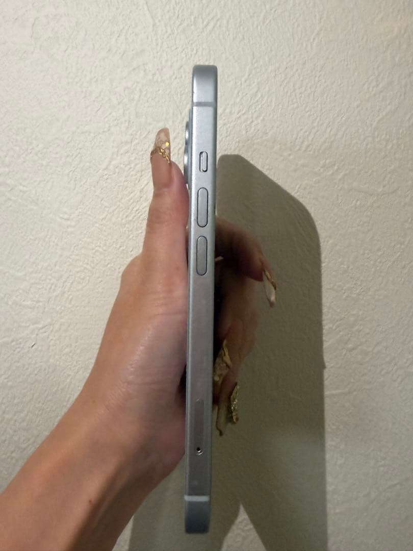 Apple iPhone15 ブルー本体