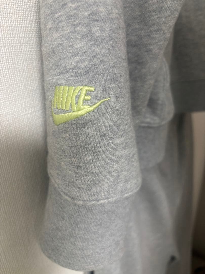 Nike グレー スウェットセットアップ