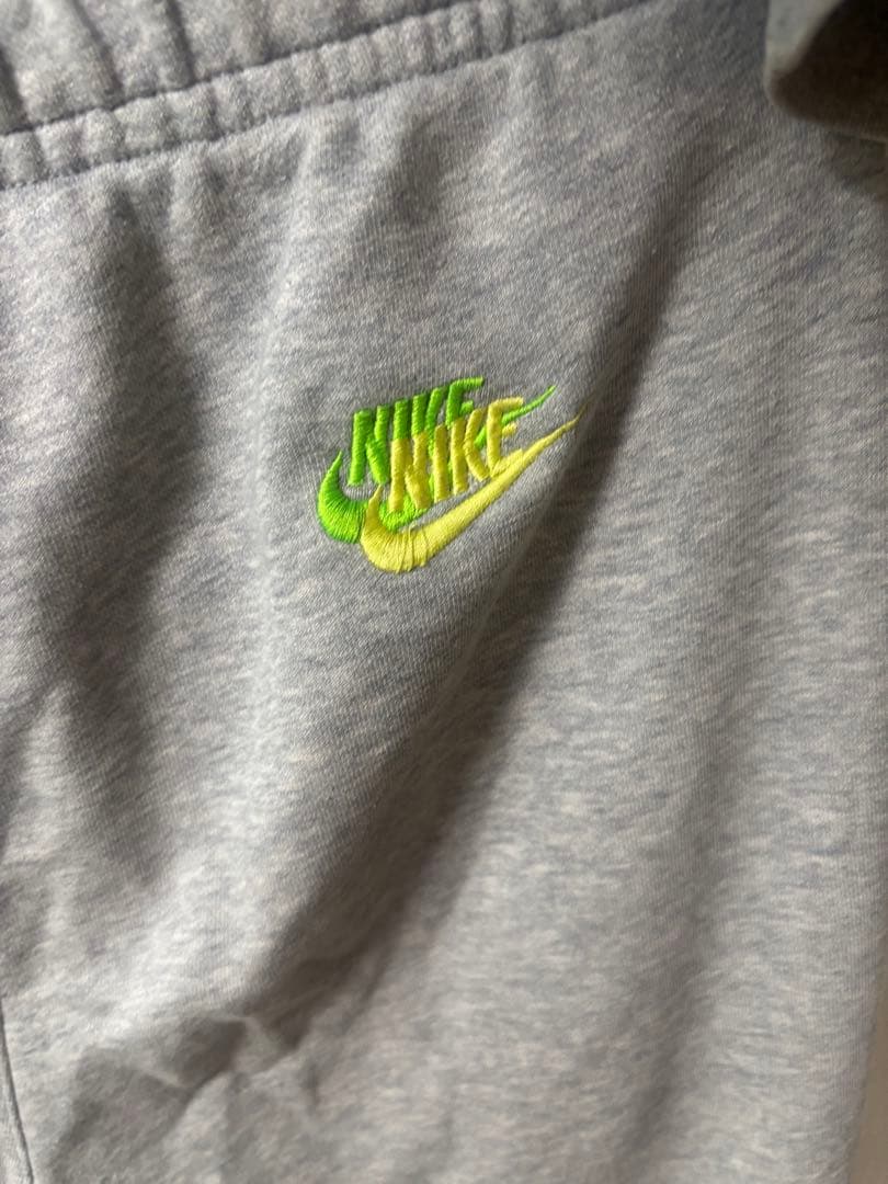 Nike グレー スウェットセットアップ