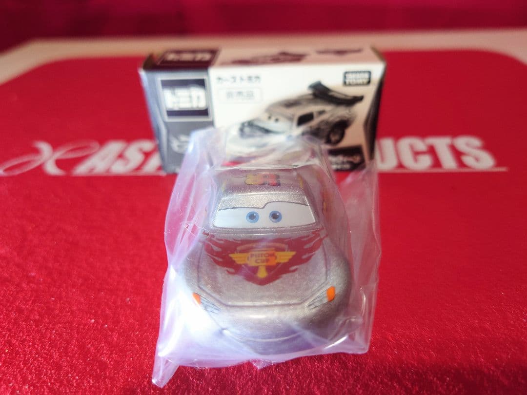 カーズ トミカ ライトニング マックイーン シルバースピード非売品 新品未使用
