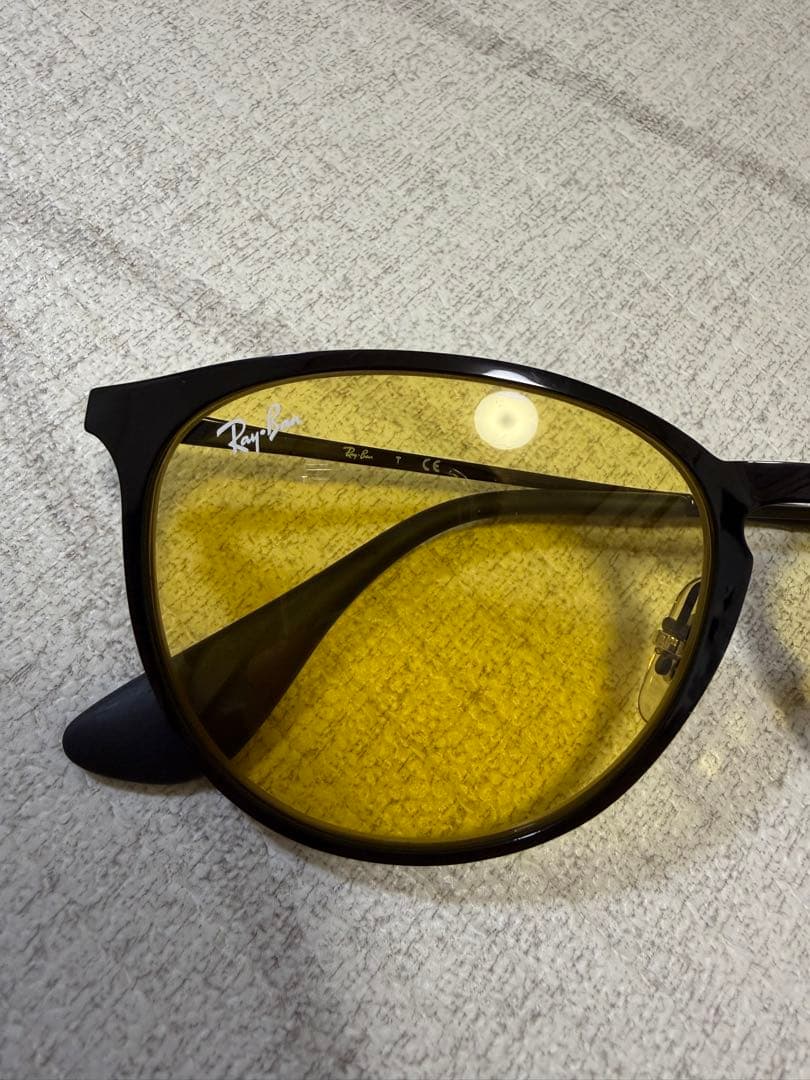 Rayban erika RB3539 002/Q1 調光 イエロー