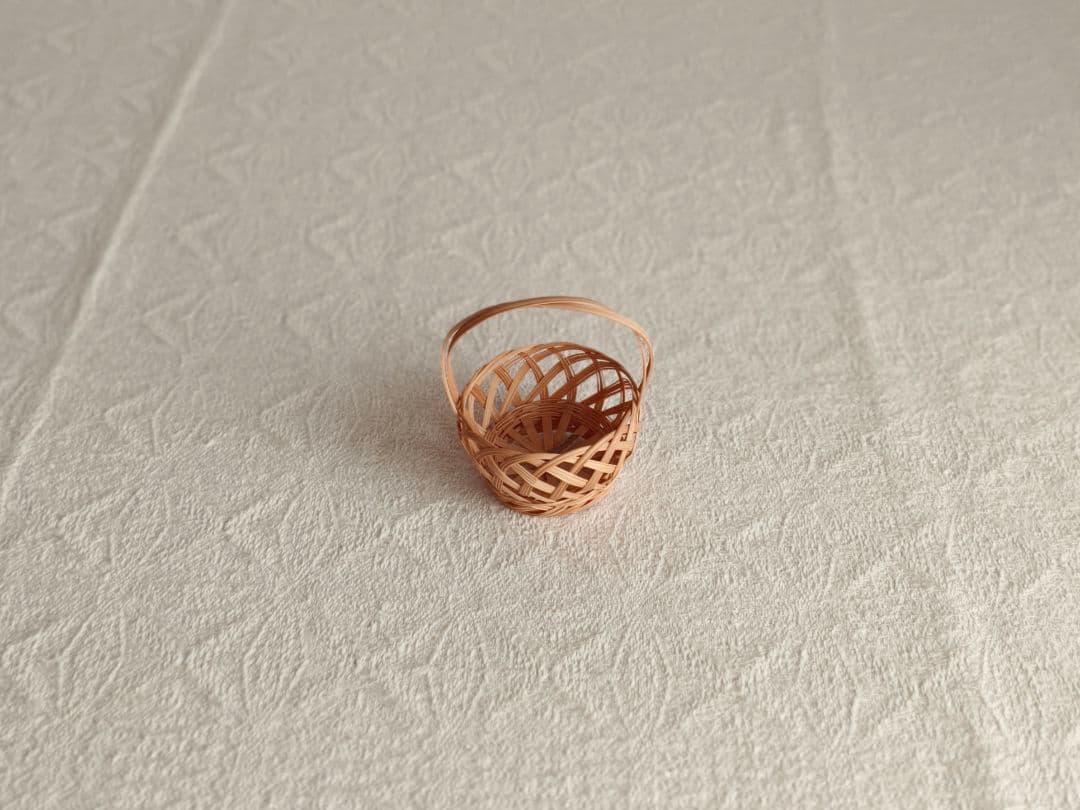 【mkuさま】 small basket ❀ 飴色のステキな バスケット