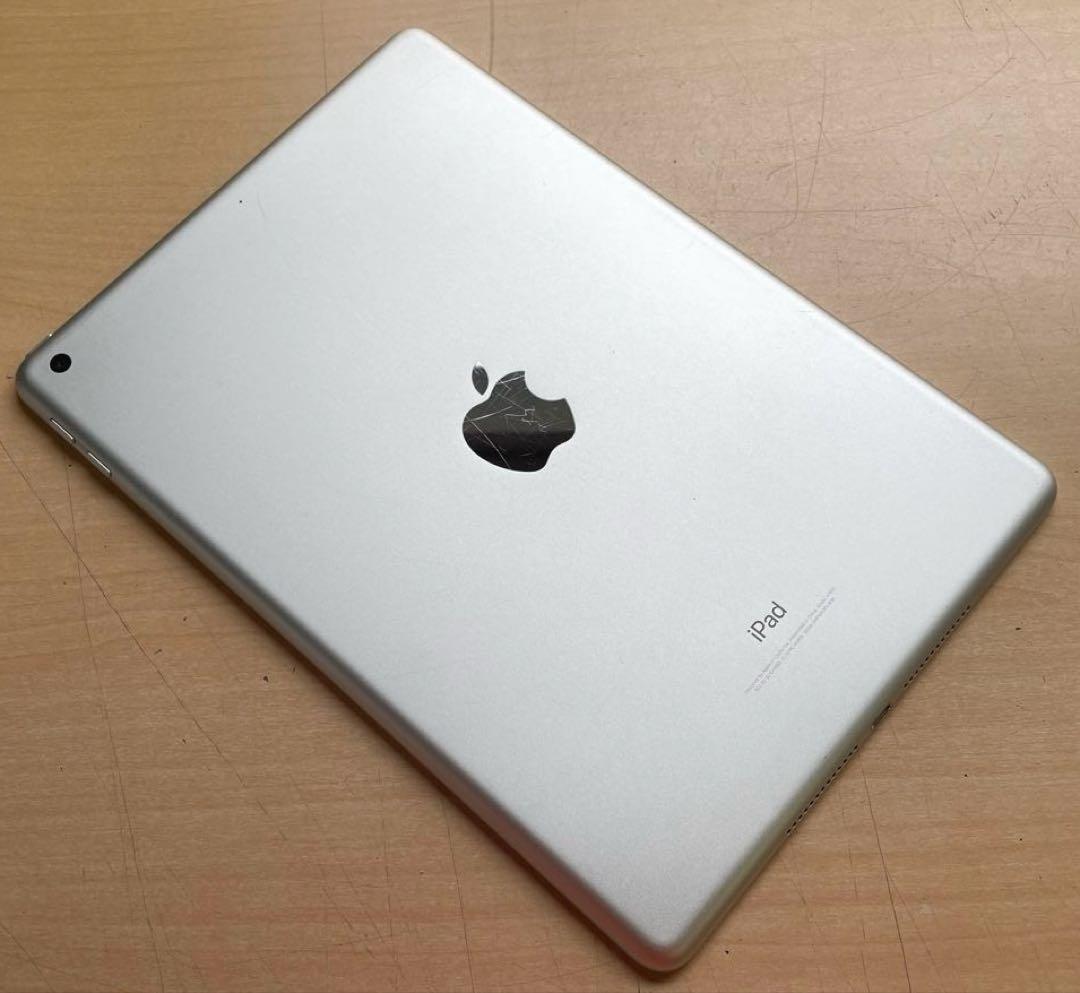iPad 第6世代　A1893　Wi-Fiモデル　シルバー　32GB #9