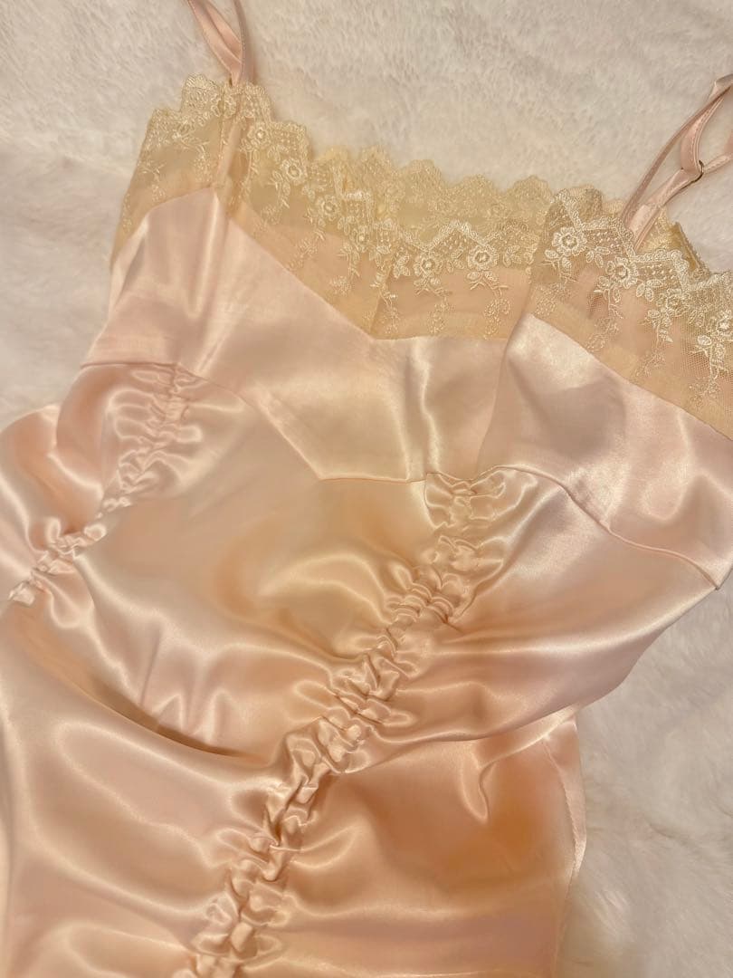 ペリキュール ໒꒱·̩͙サテンギャザーロングop