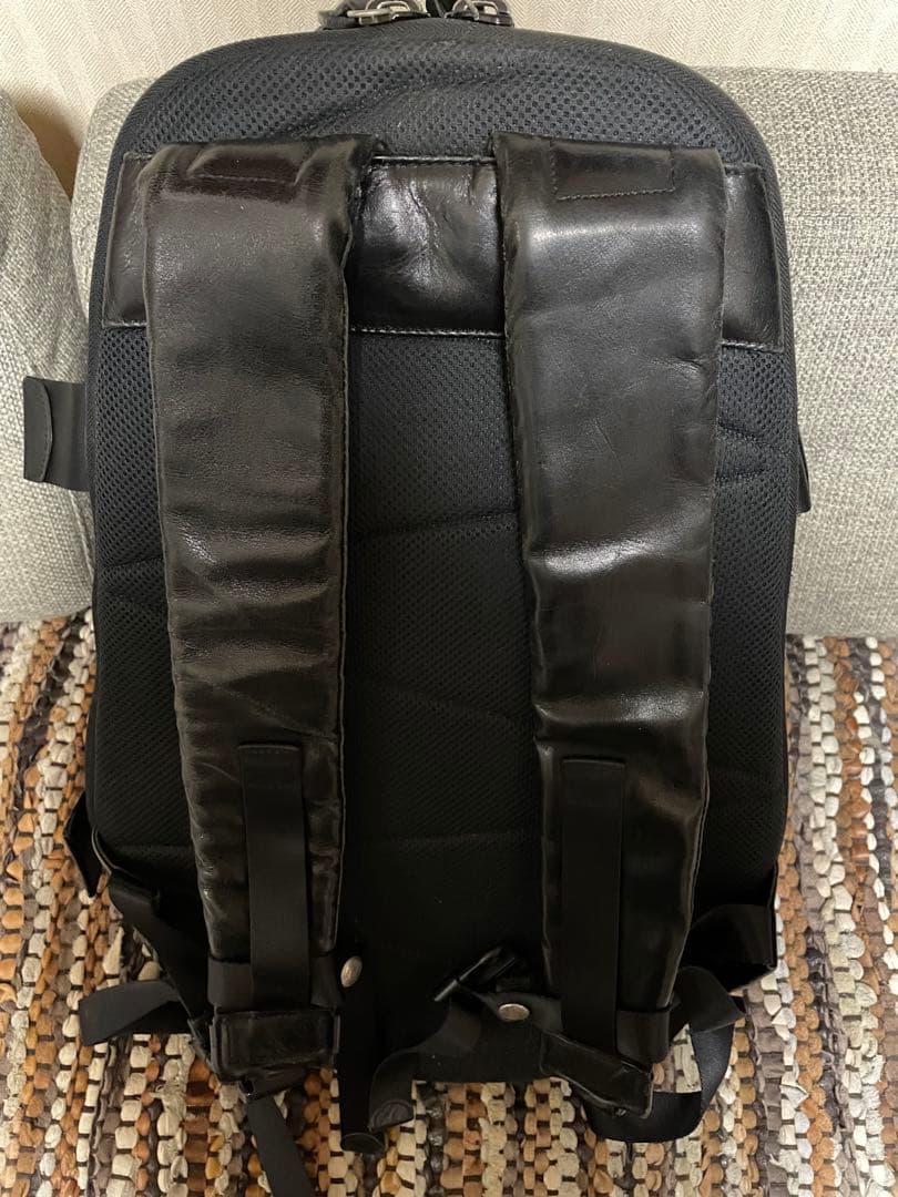 KATSUYUKI KODAMA 大容量　本革バックパック
