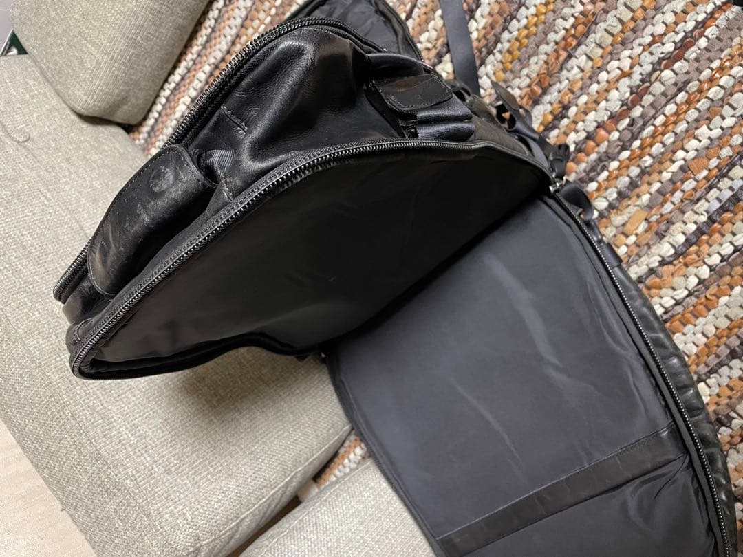 KATSUYUKI KODAMA 大容量　本革バックパック