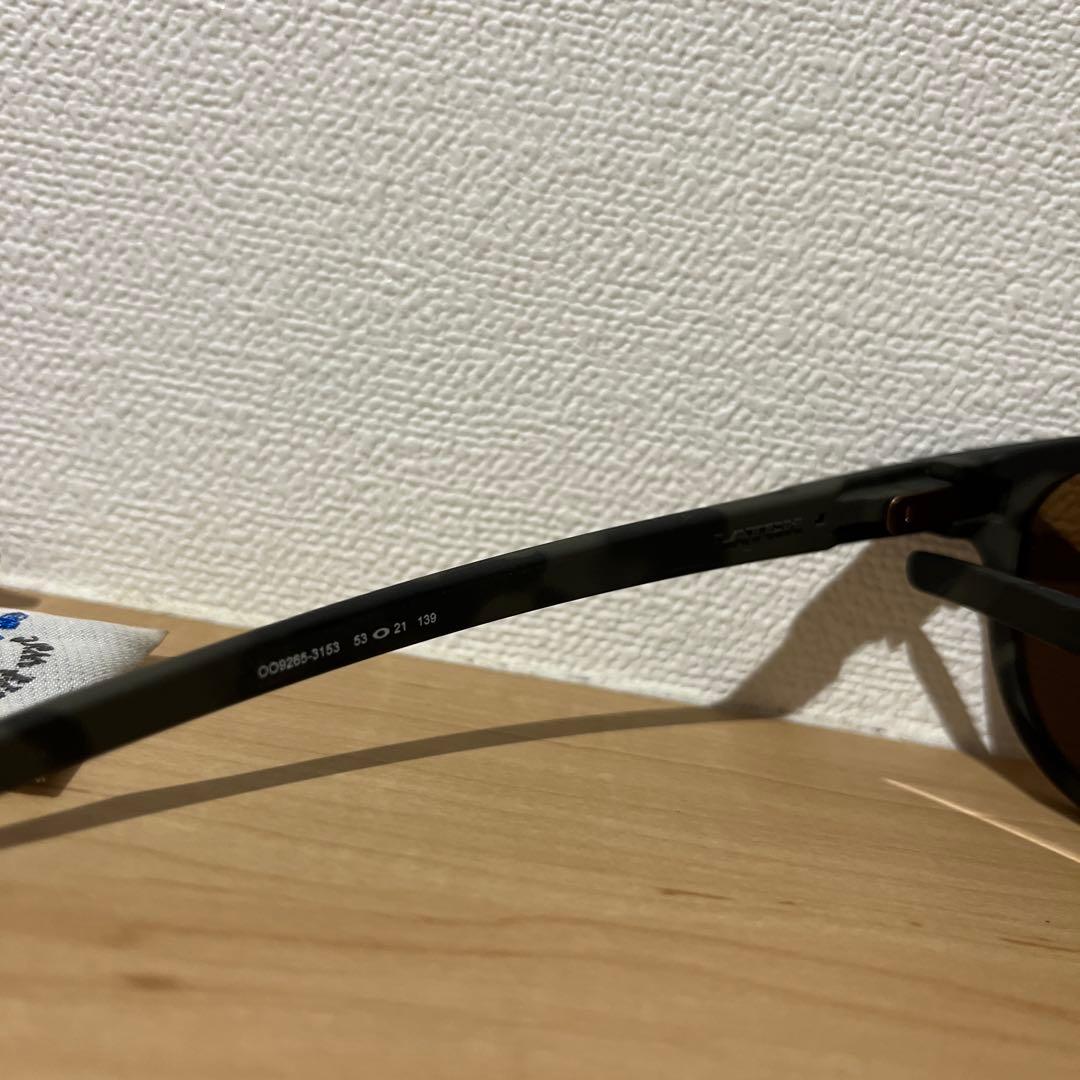 Oakley オークリー latchラッチ　サングラス