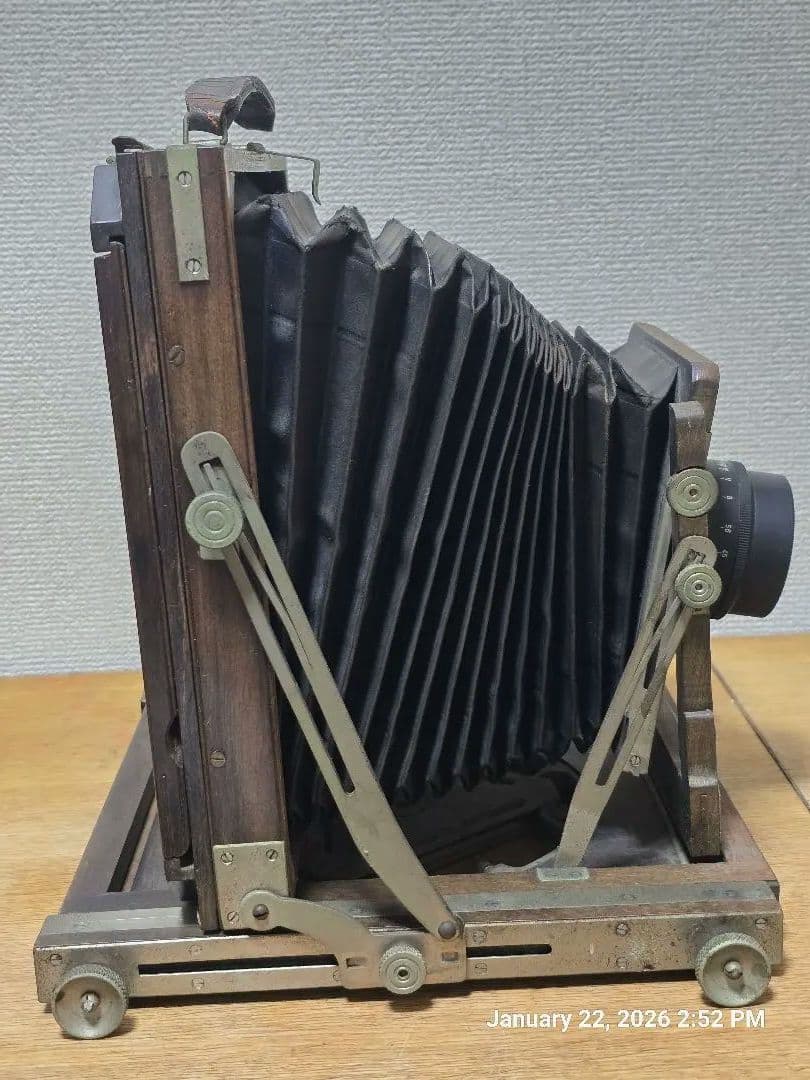 大判カメラ 木製 折りたたみ式 FUJINAR 4.5/135mm