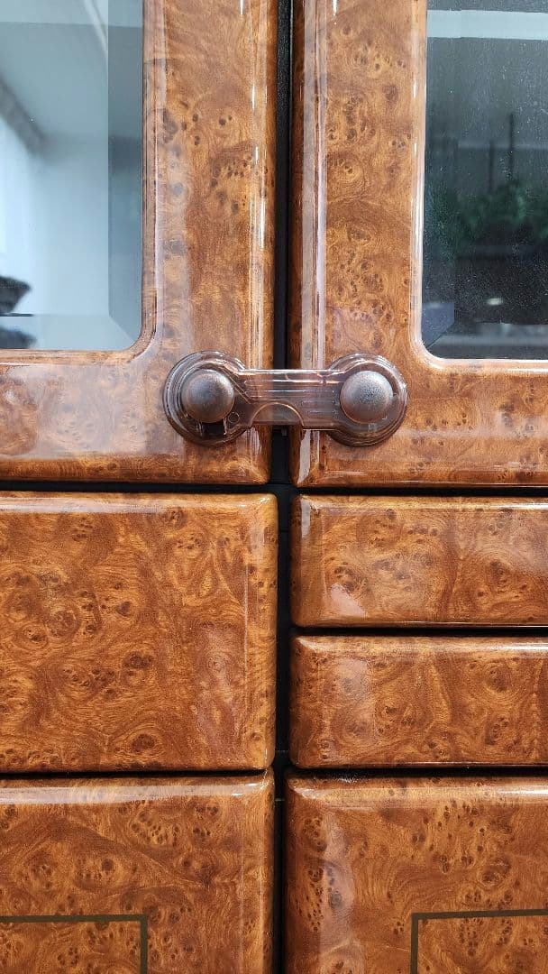 極美品 飾り棚 木製ガラス扉キャビネット キュリオケース ブラウン サイドボード