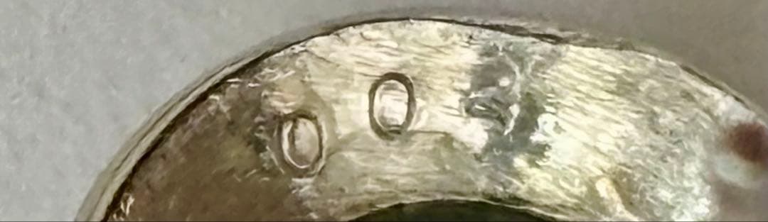 PT900 片耳ピアス　サファイア＆メレと縦長メレ各1点づつ　計2点まとめ