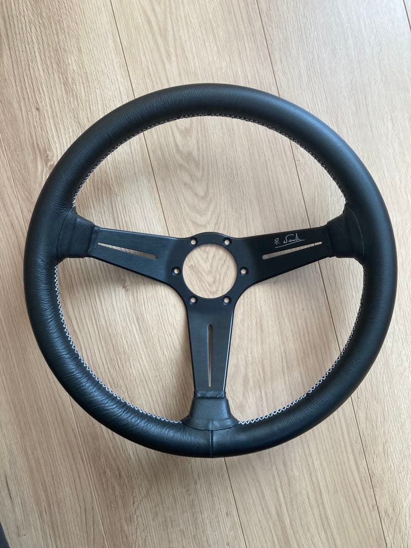 正規品　NARDI ナルディ ブラック ステアリング 35パイ